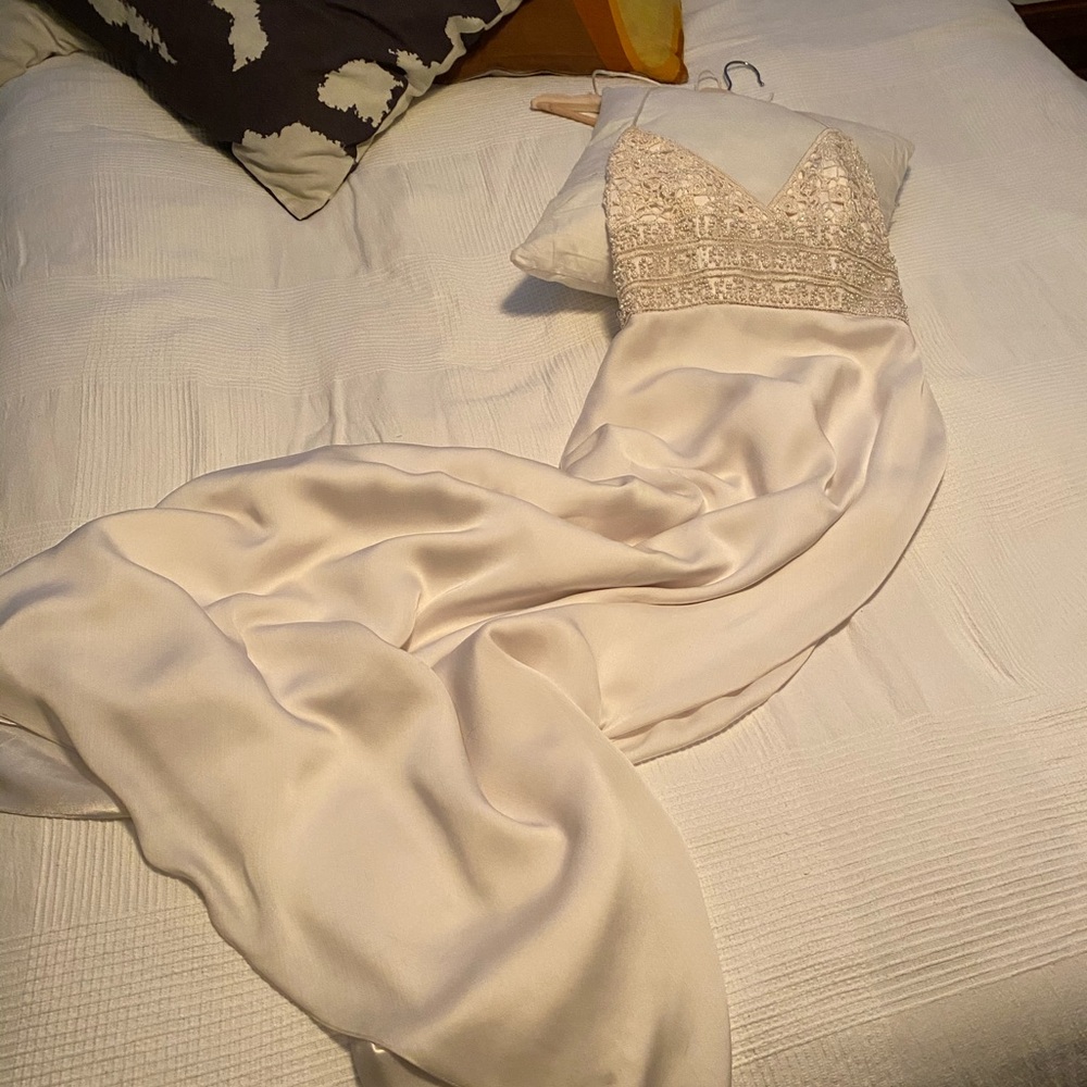 Ivory formal/wedding dress